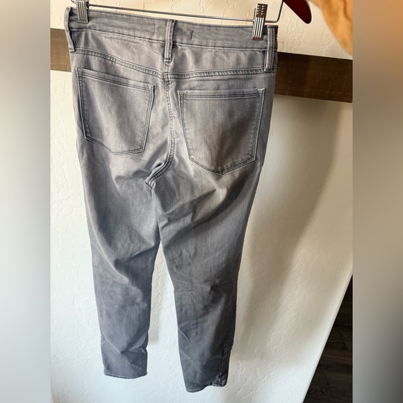 Athleta|Gray wash Sculptek stretchy skinny jeans,size 2•••designed for movement - Picture 7 of 16